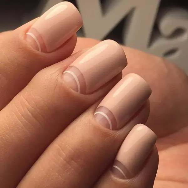 Cute manicure (63 mga larawan): Paglikha ng Feminine Nail Design na may mga guhit 6356_40