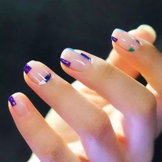 Cute manicure (63 mga larawan): Paglikha ng Feminine Nail Design na may mga guhit 6356_45