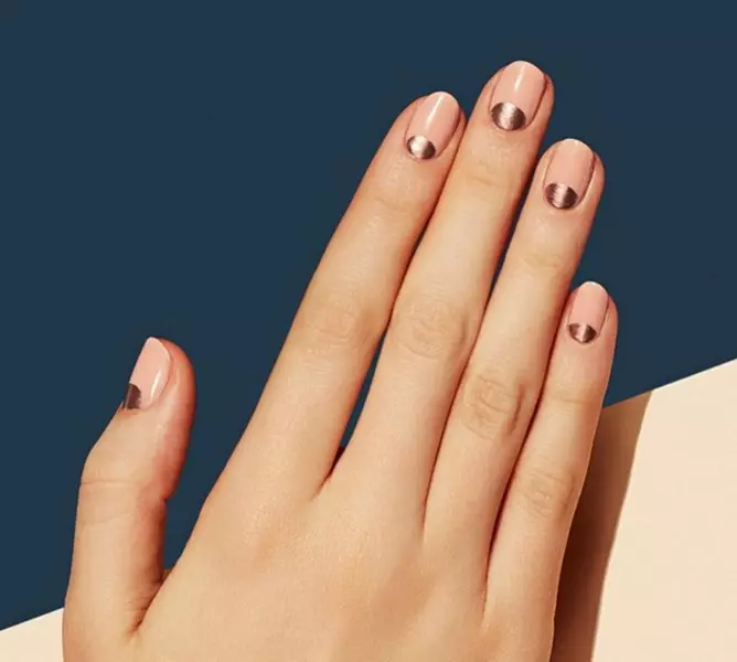 Manicure Cute (63 Foto): Penciptaan Reka Bentuk Kuku Feminin dengan Lukisan 6356_55