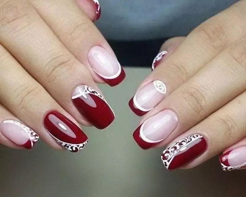 Manicure Perancis sareng Rhinestones (66 Poto): Desain Fries Gratis dina Kuku nganggo batu sareng batu, manikant sareng rhineste dina jari ring 6370_25