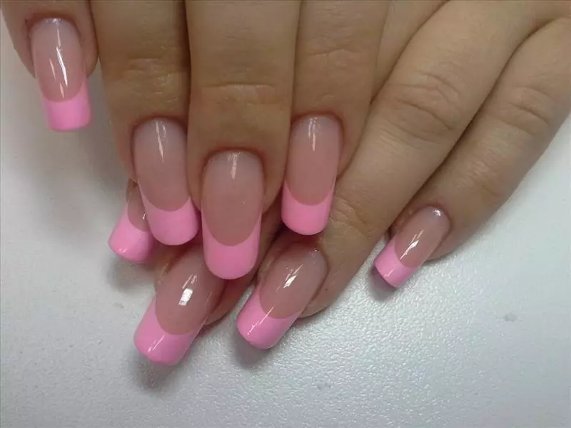 Manicure Faransiiska oo leh Rhinestones (66 Sawirro ah): Qaadashada quruxda badan ee madow 6370_29