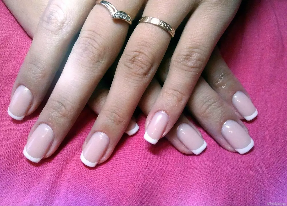 I-Manicure yaseFransi (iifoto ezili-152): Yintoni iFrentshi kwizikhonkwane? I-novelties ye-varnish kunye nemincili ye-manicure. I-Dect Dear enemigca 6377_75