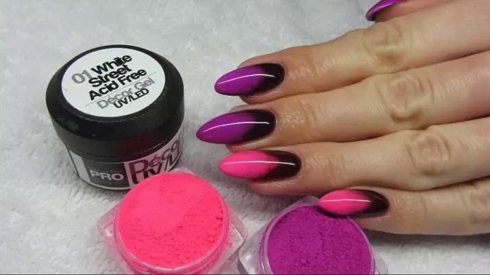 Manicure OMBRE (184 зураг): Энэ юу вэ? Ombre сойз бүхий хэв маягаар хумс дээр цагаан, хөнгөн бүрэх, энэ нөлөө нь градиентээс хэрхэн ялгаатай вэ? 6379_175