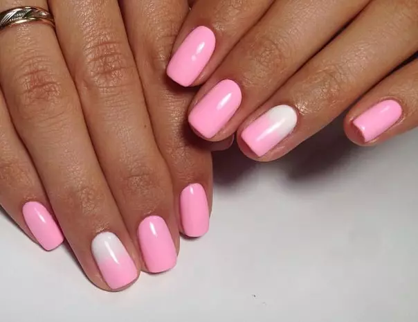 Manicura Ombre (184 fotos): Que é? Como facer un revestimento branco e lixeiro sobre as uñas ao estilo de pincel de Ombre e como se diferencia este efecto do gradiente? 6379_22