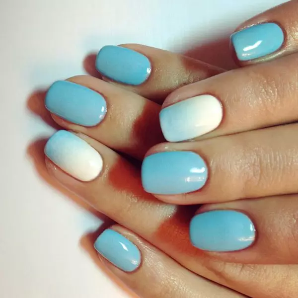 Manicure ombre (184 foto): cos'è? Come fare un rivestimento bianco e leggero sulle unghie nello stile del pennello ombre e in che modo questo effetto differisce dal gradiente? 6379_30