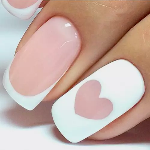 Kab tshoob Manicure (140 daim duab): Kev tsim nyog tsim rau cov ntsia hlau luv luv ntawm tus nkauj nyab rau lub cev tshoob, cov tswv yim zoo nkauj manicure rau cov qhua 6385_103