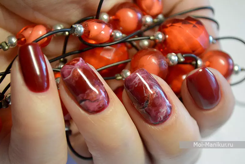Yakarongedzwa Glass manicure (44 photos): nail dhizaini negirazi rakarongedzwa 6389_30