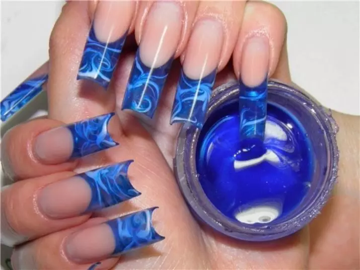 Stained glass manicure (44 mga larawan): Kuko disenyo na may stained glass 6389_41