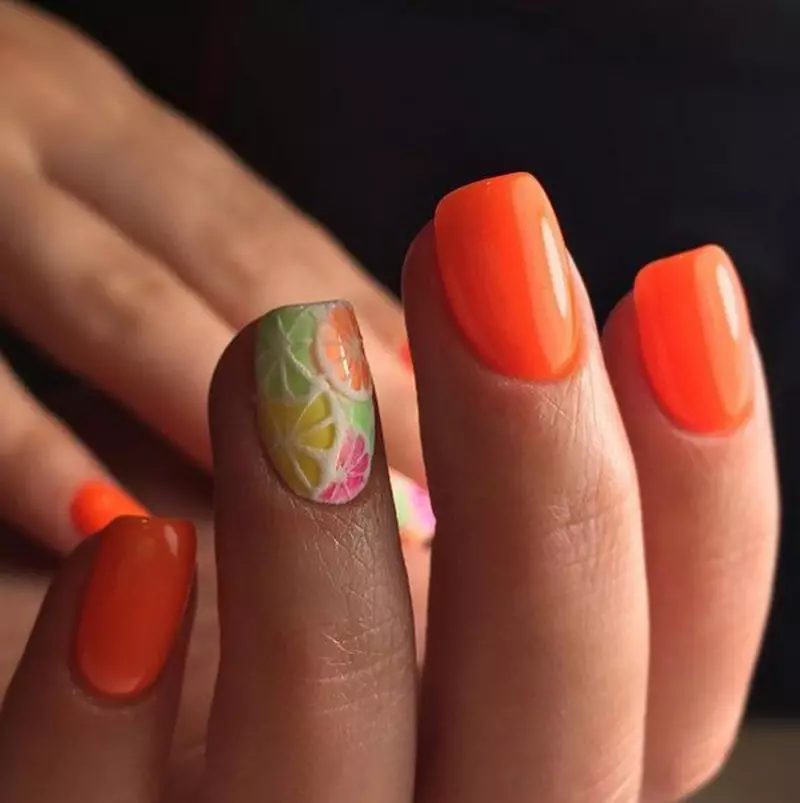 Citrus on nails (39 photos): Step-by-step manicure technique with lemon slices, lime, grapefruit and orange. Design options 6390_7