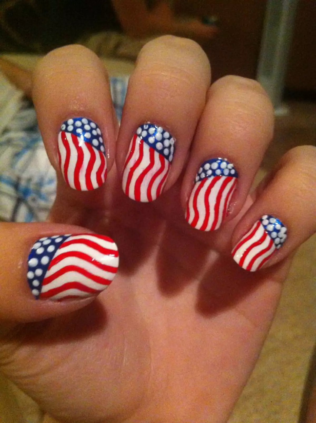 Дизайн ногтей патриотический