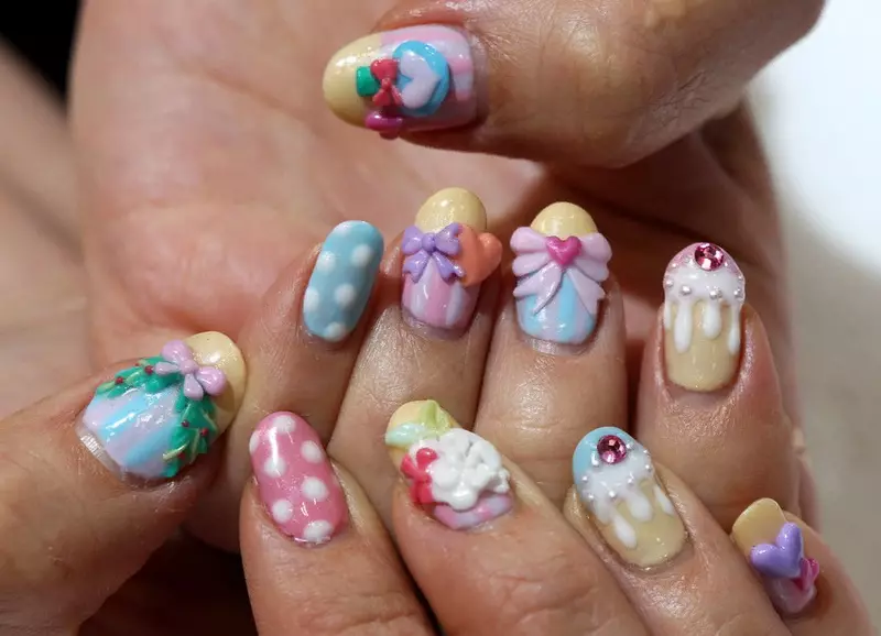 Manikan lucu (67 foto): Desain Nail lucu, gambar lucu ing kuku kanthi guyon 6408_5