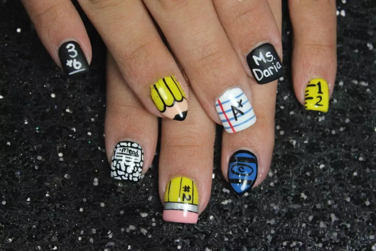 Grappige manikure (67 foto's): Funny Nail Design, grappige tekeningen op nagels mei grappen 6408_60