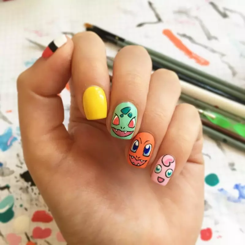 Manikan lucu (67 foto): Desain Nail lucu, gambar lucu ing kuku kanthi guyon 6408_63