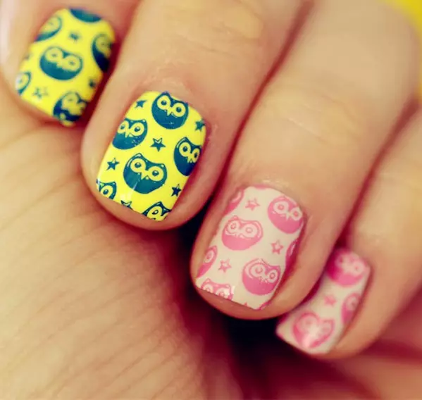 Manicure nrog Owls (63 daim duab): Cov tswv yim tsim zoo tshaj plaws ntawm cov ntsia hlau nrog kev kos duab 6412_4