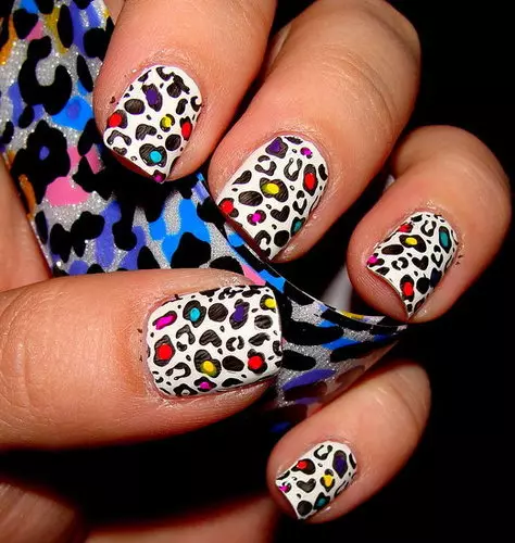 Leopard Manicure (37 bilder): Nail Design med Leopard Print. Hvordan fremkalle et slikt tegningsteg for trinn? 6416_16