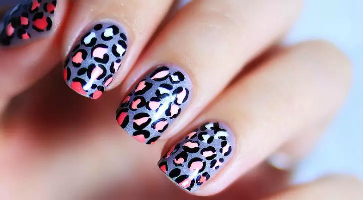 Leopard manicure (37 photos): nail design with leopard print. How to evoke such a drawing step by step? 6416_17