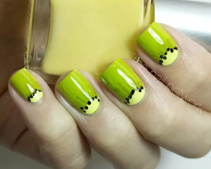 Kiwi på naglarna (35 bilder): Design manikyr med kiwi och droppar, betonar solbränna 6428_27
