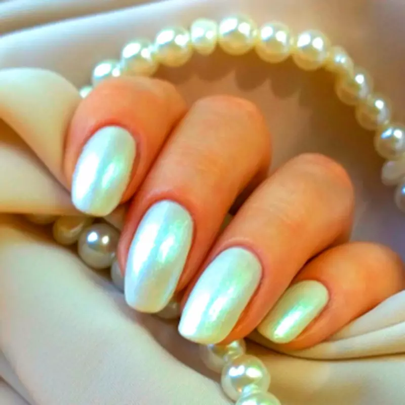 Manicura de perlas: deseño de revestimento de uñas con cor perla. Como facer tal manicura? 6439_27
