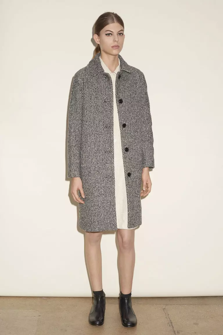 Winter Women's Coat (384 mga larawan): Fashionable 2021 sa sintepsum, hooded, kabataan, lana, para sa buntis, amerikana pababa 643_101