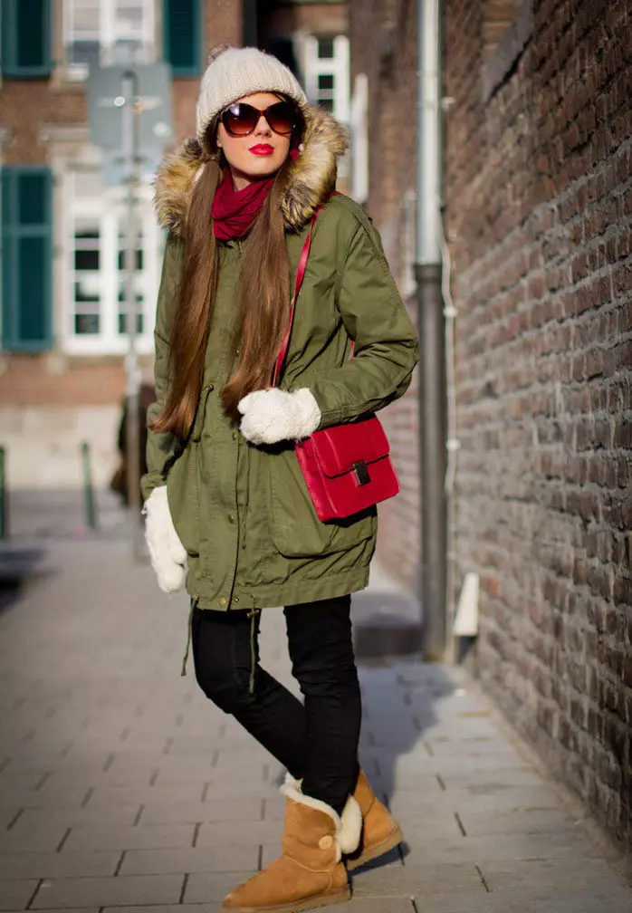 Winter Women's Coat (384 mga larawan): Fashionable 2021 sa sintepsum, hooded, kabataan, lana, para sa buntis, amerikana pababa 643_106