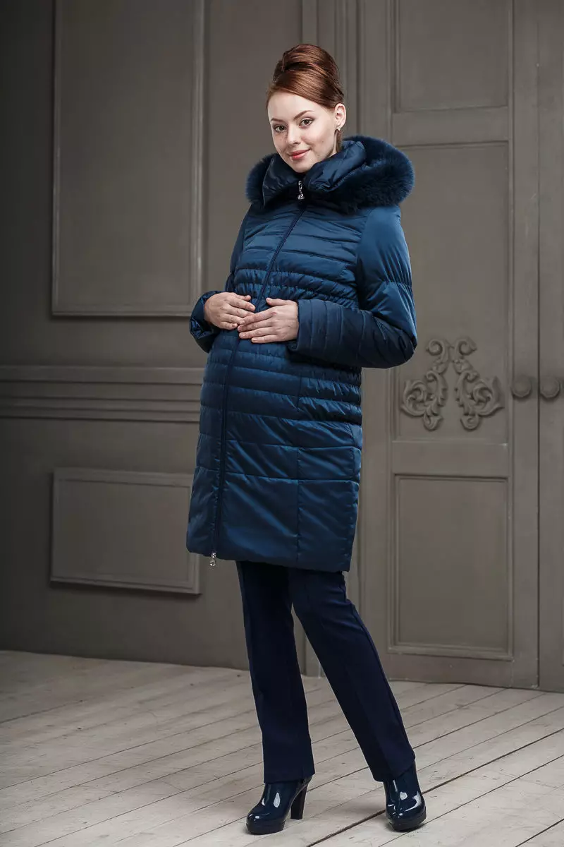 Winter Women's Coat (384 mga larawan): Fashionable 2021 sa sintepsum, hooded, kabataan, lana, para sa buntis, amerikana pababa 643_134