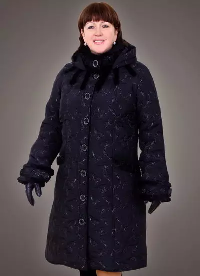 Winter Women's Coat (384 mga larawan): Fashionable 2021 sa sintepsum, hooded, kabataan, lana, para sa buntis, amerikana pababa 643_147