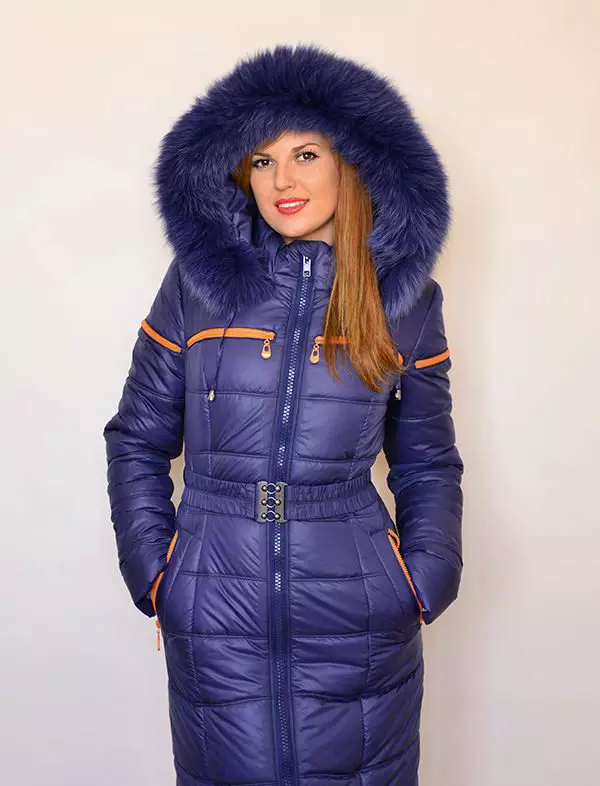 Téli női kabát (384 fotók): divatos 2021 a sintepsumon, kapucnis, ifjúság, gyapjú, terhes, kabát 643_157