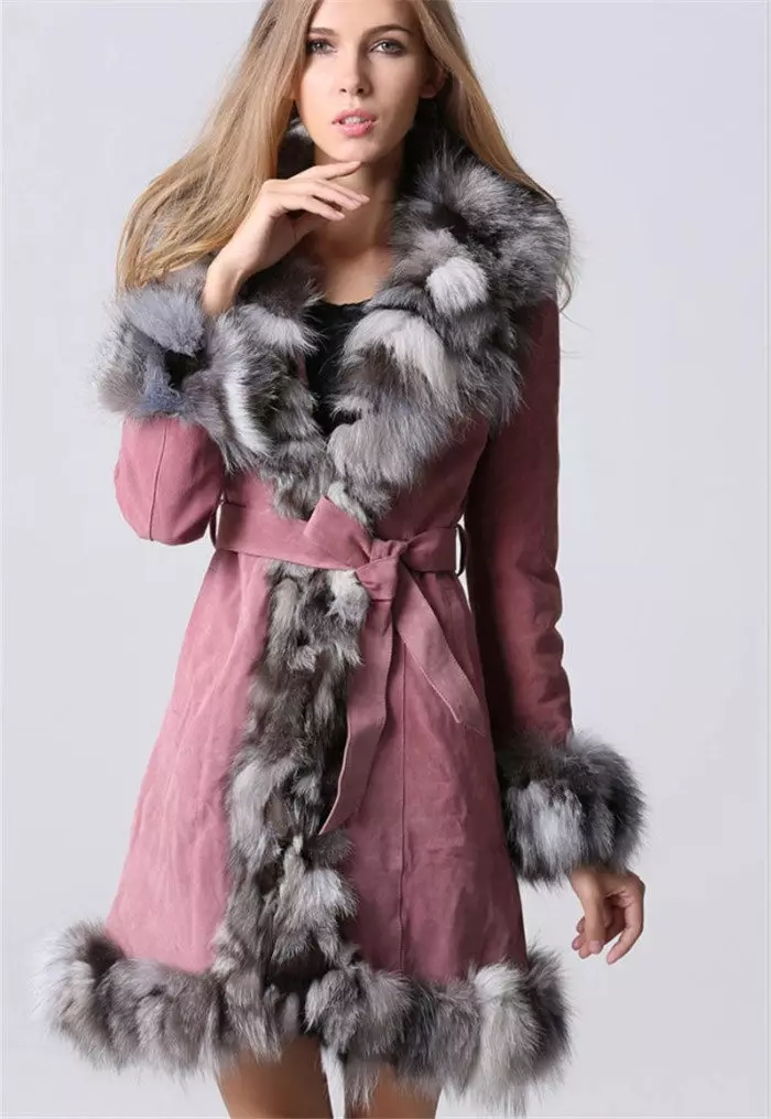 Téli női kabát (384 fotók): divatos 2021 a sintepsumon, kapucnis, ifjúság, gyapjú, terhes, kabát 643_168
