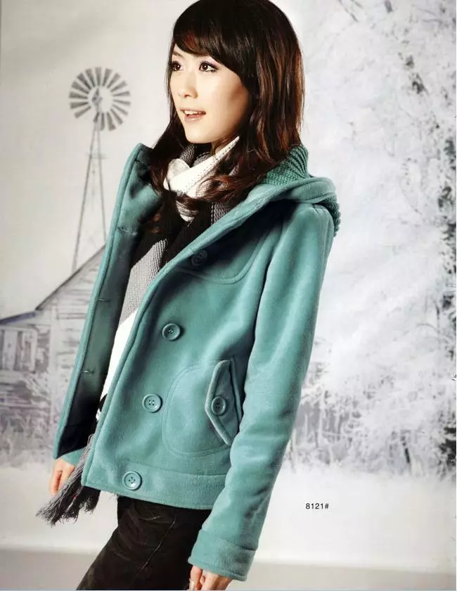 Winter Women's Coat (384 mga larawan): Fashionable 2021 sa sintepsum, hooded, kabataan, lana, para sa buntis, amerikana pababa 643_189