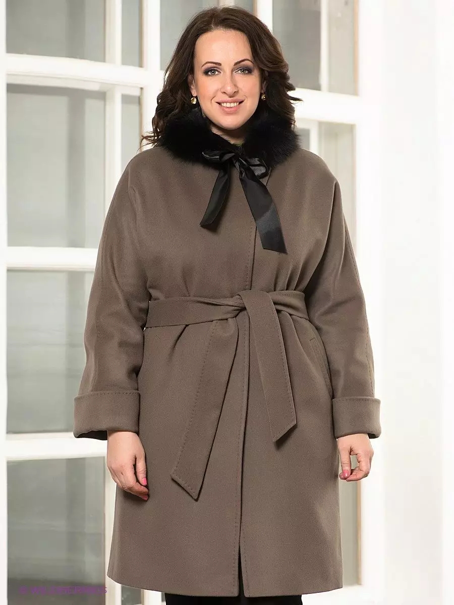 Winter Women's Coat (384 mga larawan): Fashionable 2021 sa sintepsum, hooded, kabataan, lana, para sa buntis, amerikana pababa 643_214