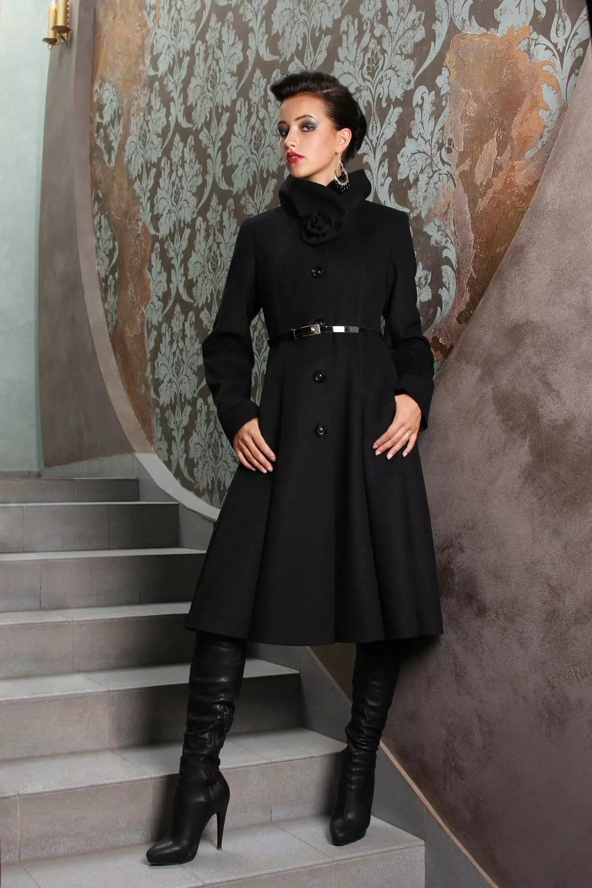 Winter Women's Coat (384 mga larawan): Fashionable 2021 sa sintepsum, hooded, kabataan, lana, para sa buntis, amerikana pababa 643_228