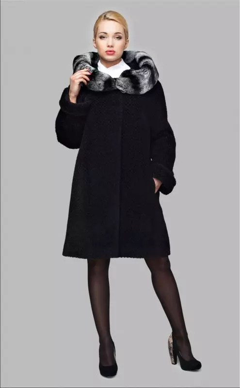 Téli női kabát (384 fotók): divatos 2021 a sintepsumon, kapucnis, ifjúság, gyapjú, terhes, kabát 643_247