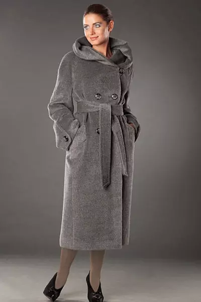 Winter Women's Coat (384 mga larawan): Fashionable 2021 sa sintepsum, hooded, kabataan, lana, para sa buntis, amerikana pababa 643_252