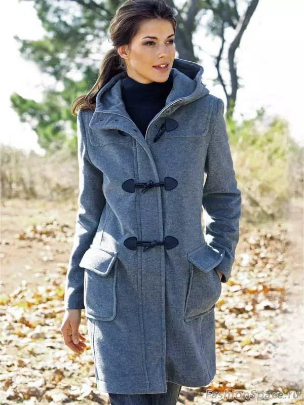 Téli női kabát (384 fotók): divatos 2021 a sintepsumon, kapucnis, ifjúság, gyapjú, terhes, kabát 643_256