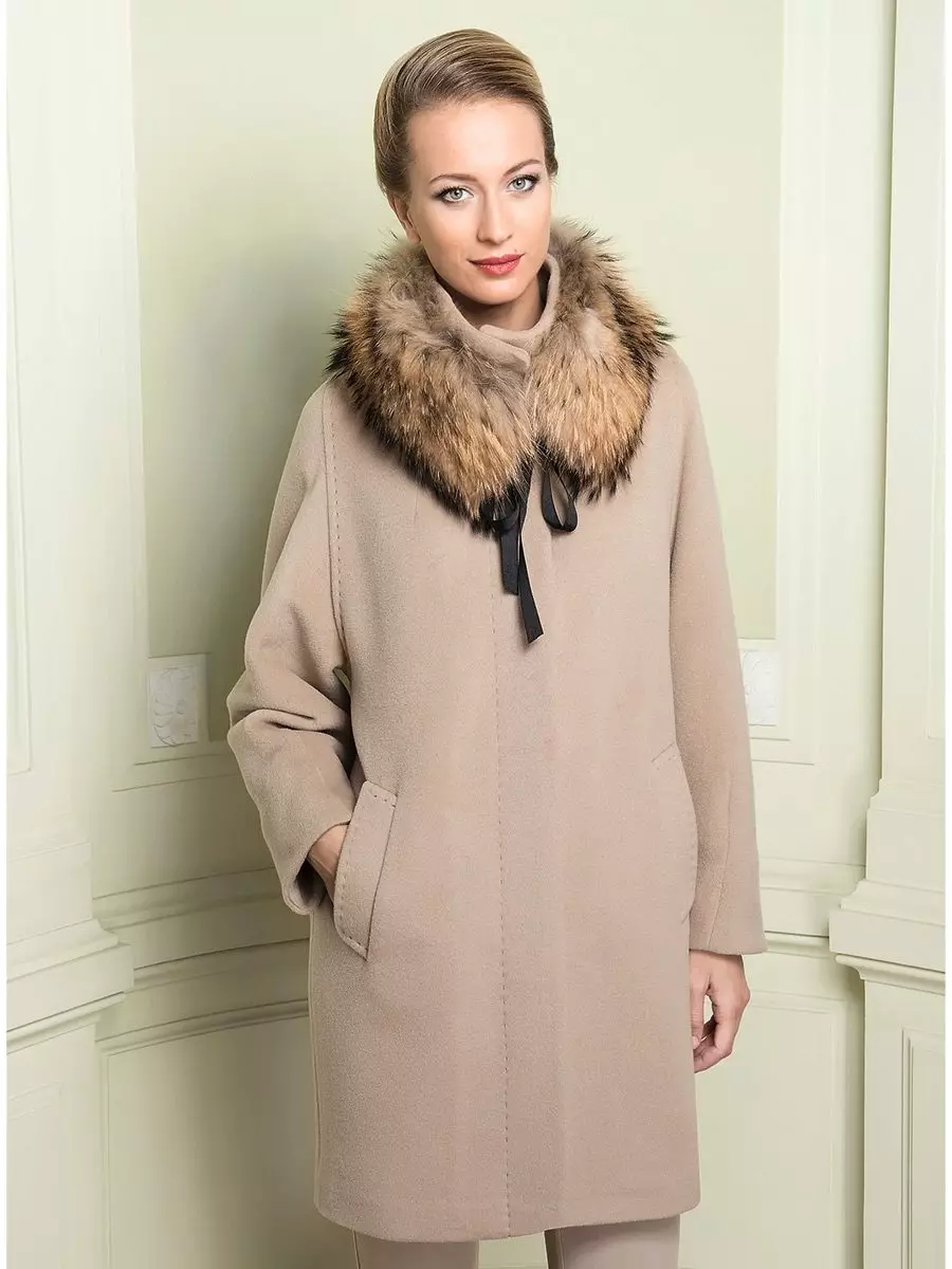 Téli női kabát (384 fotók): divatos 2021 a sintepsumon, kapucnis, ifjúság, gyapjú, terhes, kabát 643_263