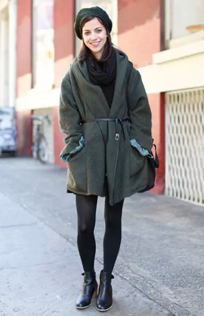 Winter Women's Coat (384 mga larawan): Fashionable 2021 sa sintepsum, hooded, kabataan, lana, para sa buntis, amerikana pababa 643_368
