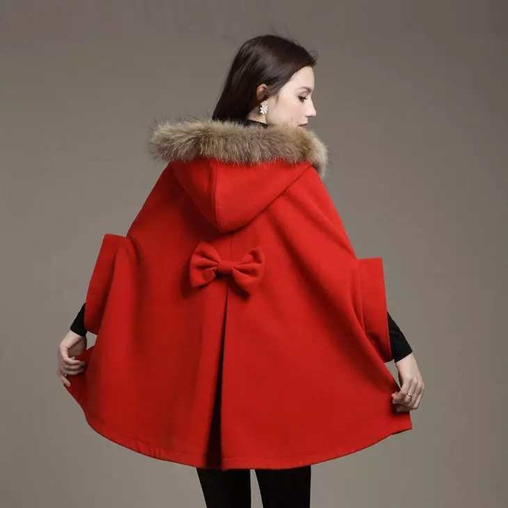 Winter Women's Coat (384 mga larawan): Fashionable 2021 sa sintepsum, hooded, kabataan, lana, para sa buntis, amerikana pababa 643_61