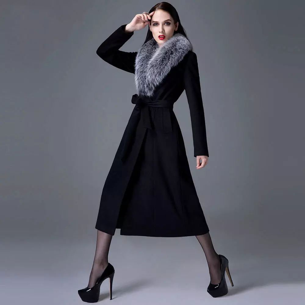 Winter Women's Coat (384 mga larawan): Fashionable 2021 sa sintepsum, hooded, kabataan, lana, para sa buntis, amerikana pababa 643_85
