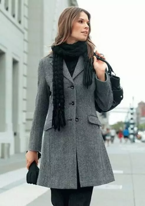 Winter Women's Coat (384 mga larawan): Fashionable 2021 sa sintepsum, hooded, kabataan, lana, para sa buntis, amerikana pababa 643_92