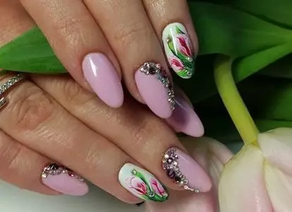 Tulips ku misumari (amafoto 28): Igishushanyo cya Manicure hamwe na tulip 6440_25