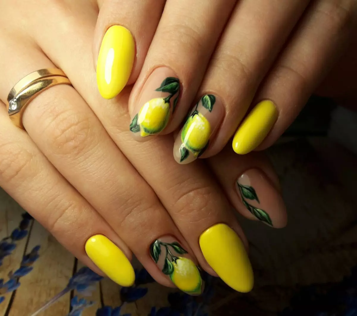 Figuur citroen op nagels (55 foto's): Stap-voor-stap ontwerp manicure met tekening en beoordelingen 6444_36