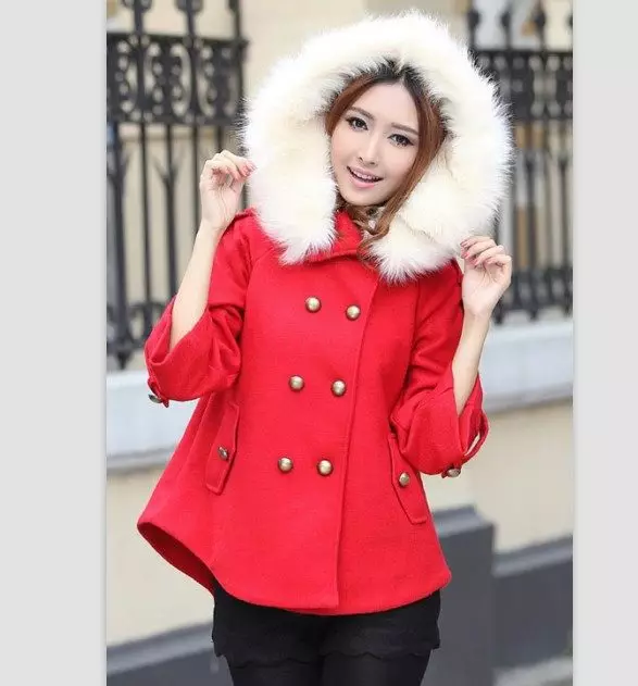 Зимски капут со крзно јака (306 фотографии): женски кожен капут, волнена, завеса, маскирана, модел 644_190