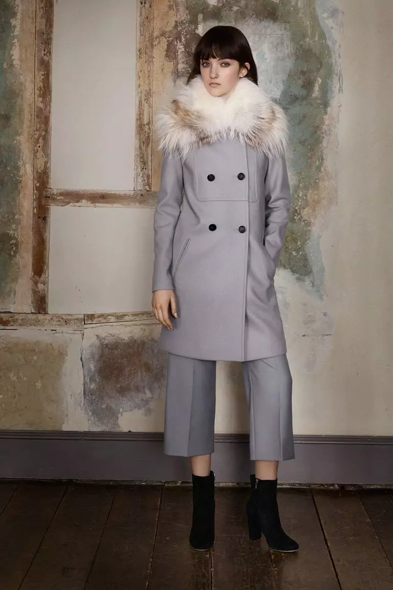 Зимски капут со крзно јака (306 фотографии): женски кожен капут, волнена, завеса, маскирана, модел 644_228