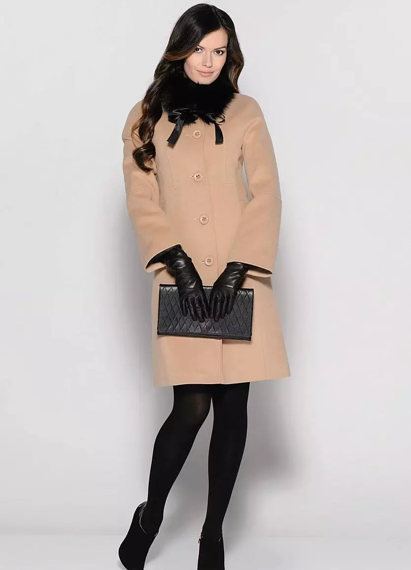 Зимски капут со крзно јака (306 фотографии): женски кожен капут, волнена, завеса, маскирана, модел 644_231