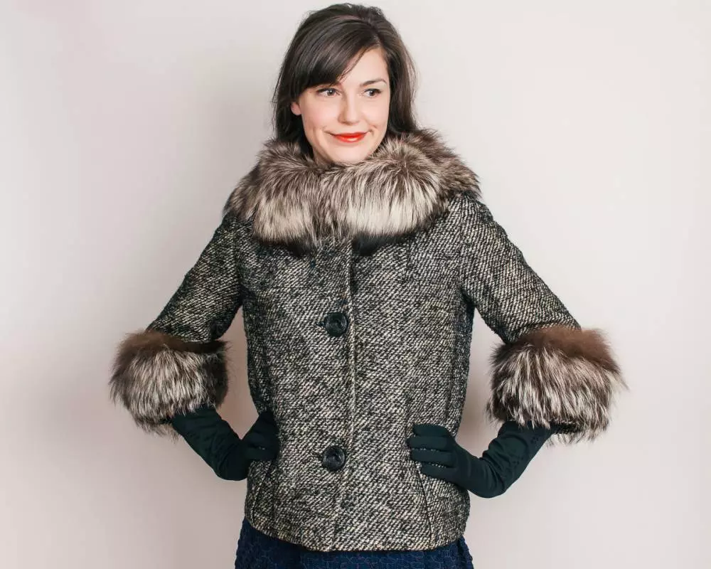 Зимски капут со крзно јака (306 фотографии): женски кожен капут, волнена, завеса, маскирана, модел 644_276