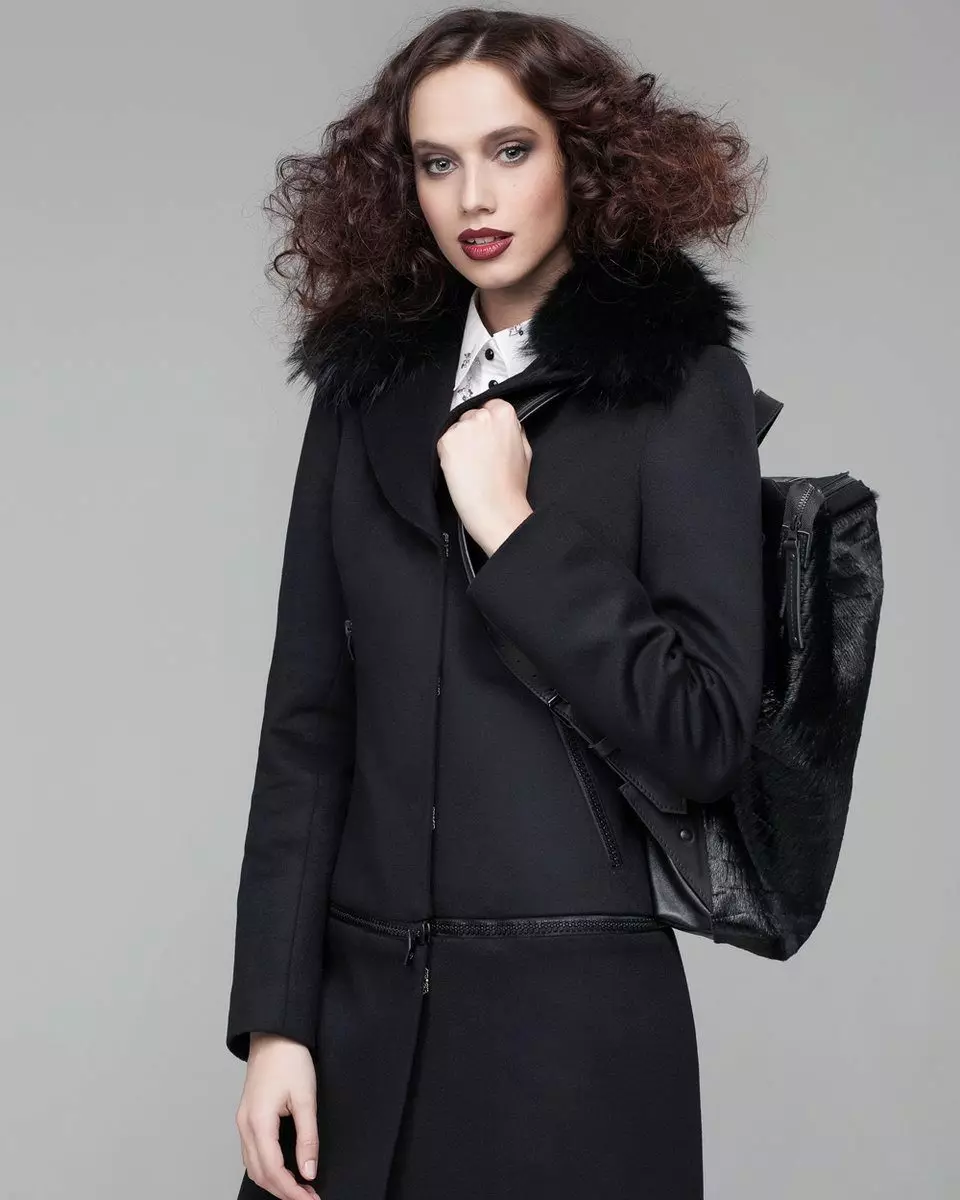 Зимски капут со крзно јака (306 фотографии): женски кожен капут, волнена, завеса, маскирана, модел 644_34
