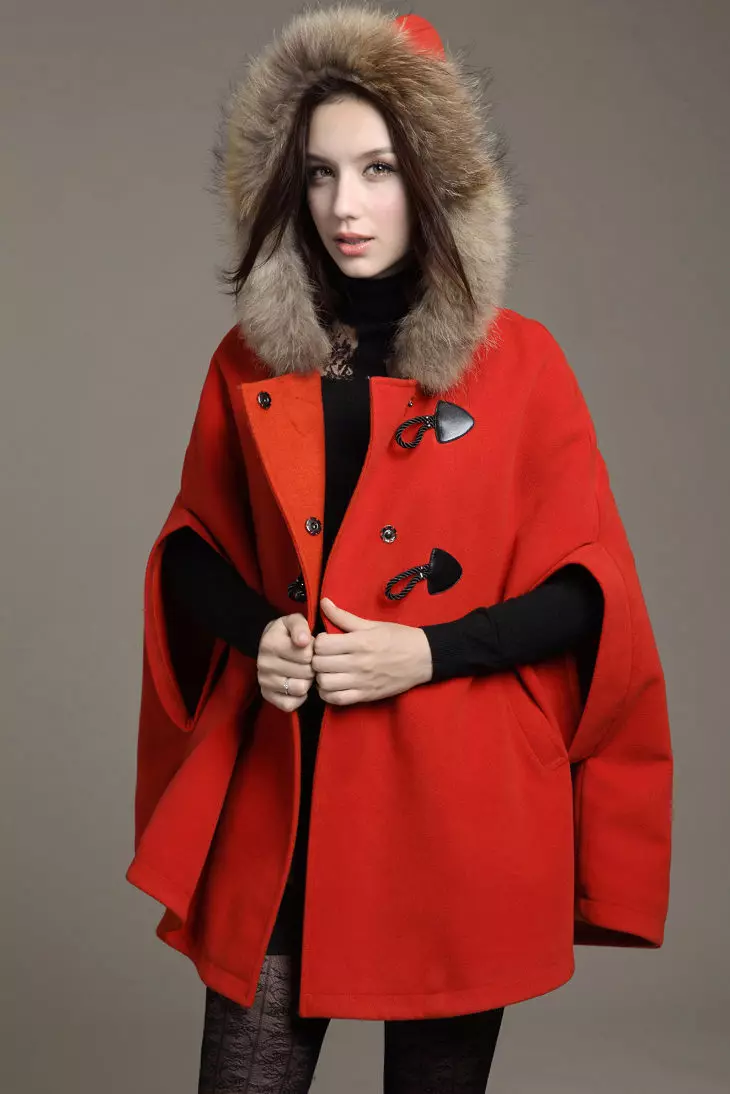 Зимски капут со крзно јака (306 фотографии): женски кожен капут, волнена, завеса, маскирана, модел 644_73