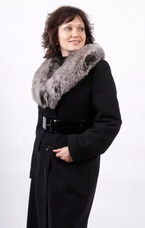 Зимски капут со крзно јака (306 фотографии): женски кожен капут, волнена, завеса, маскирана, модел 644_80