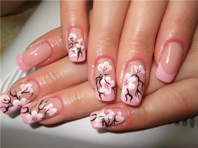 Sakura a les ungles (32 fotos): disseny de manicura amb branques de sakura. Com activar un bypass pas arbre? 6462_22