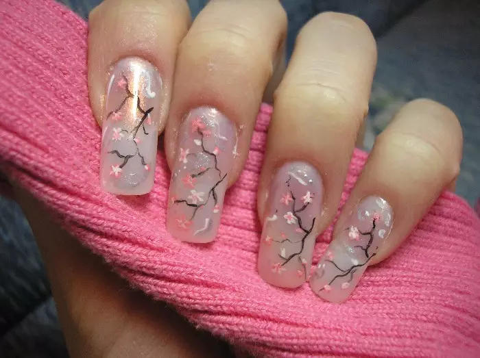 Sakura på neglene (32 billeder): manicure design med sakura grene. Sådan aktiveres et træ trin bypass? 6462_25